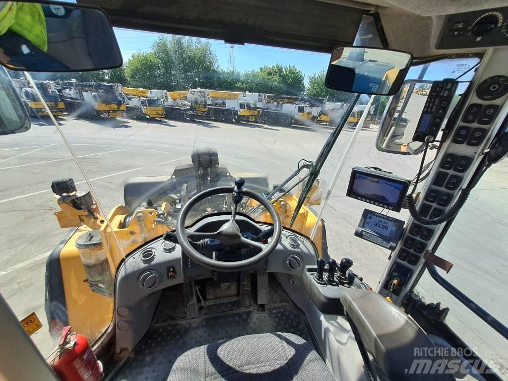 Volvo L180G Kolové nakladače