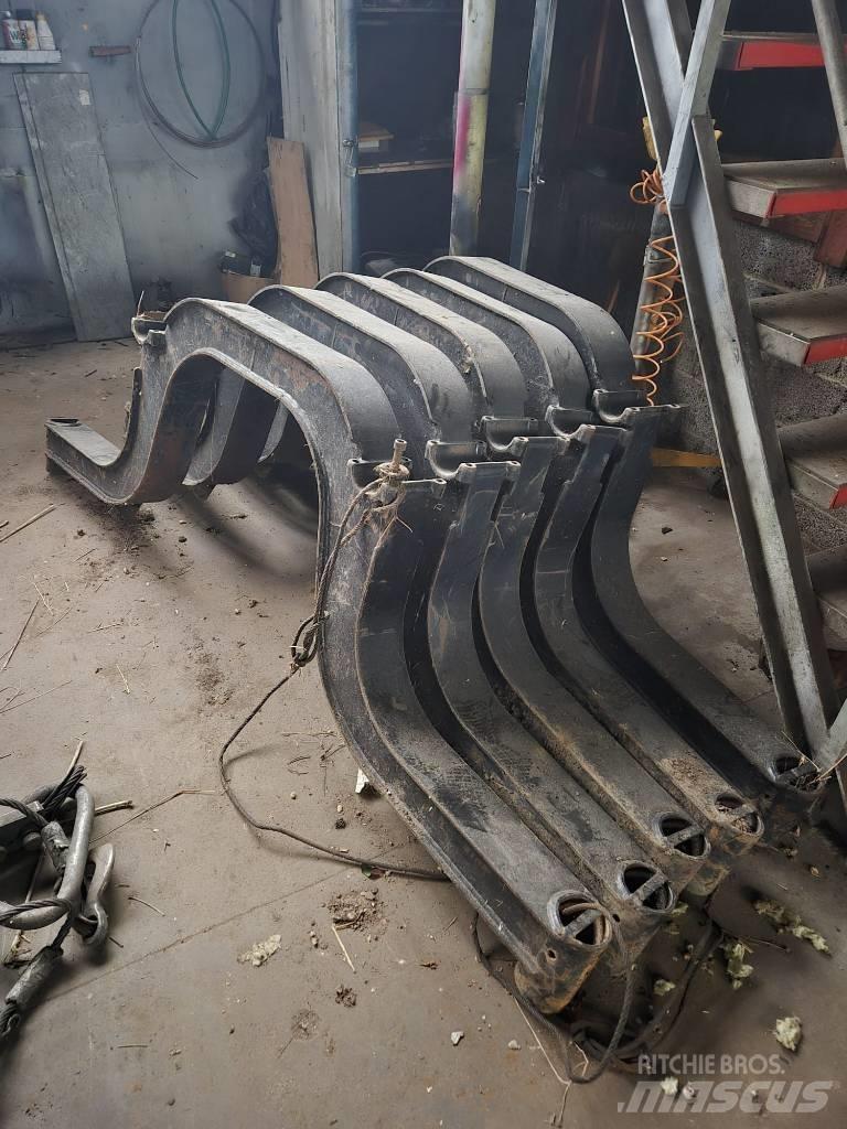 Timberjack 1110 Výložníky a lžíce