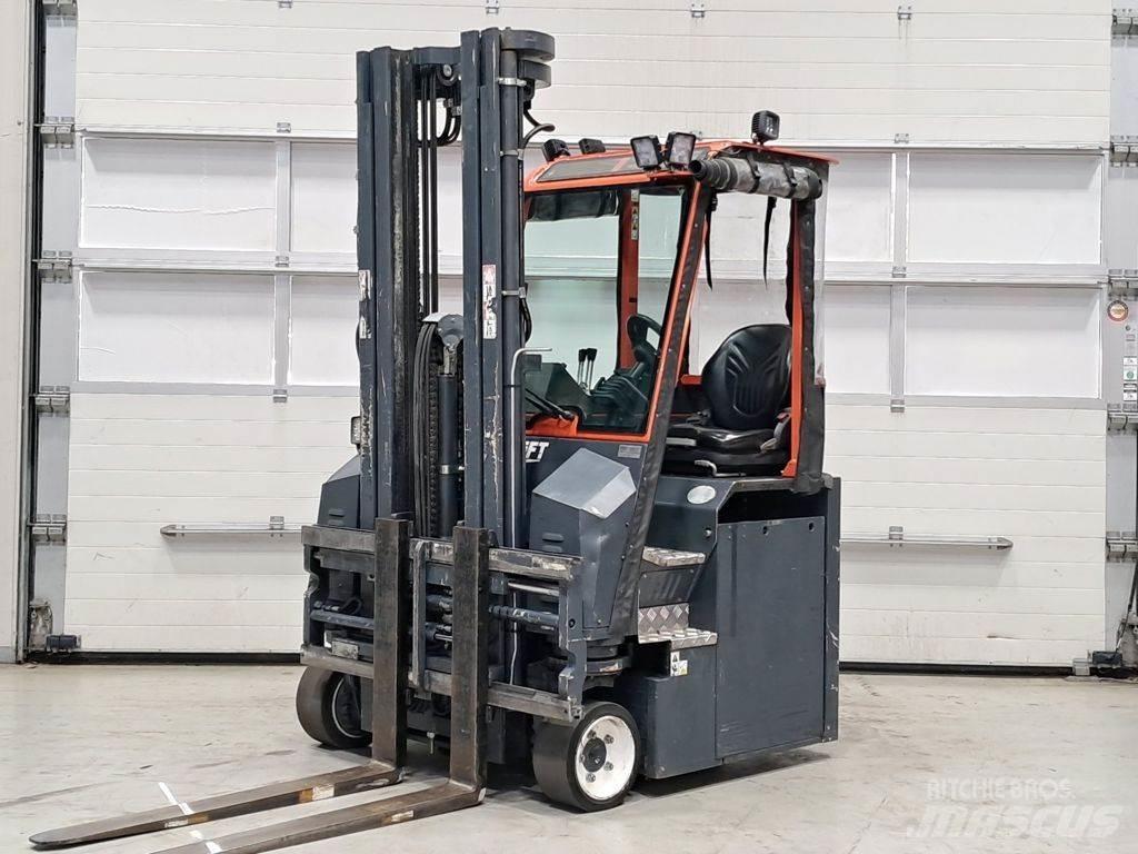 Combilift CBE2500 Vysokozdvižný vozík s bočním ložením