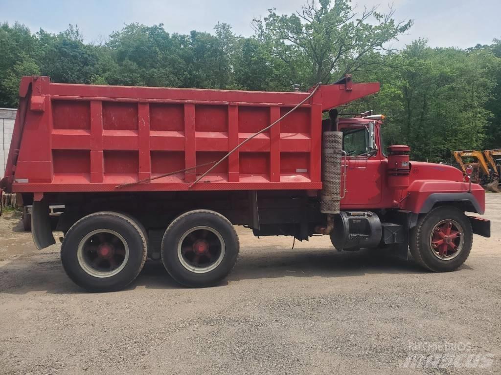 Mack RD 690 SX Sklápěče
