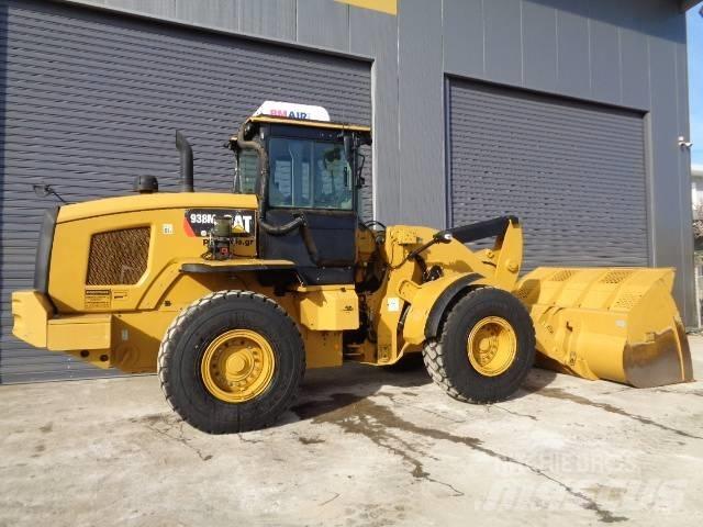 CAT 938M Kolové nakladače