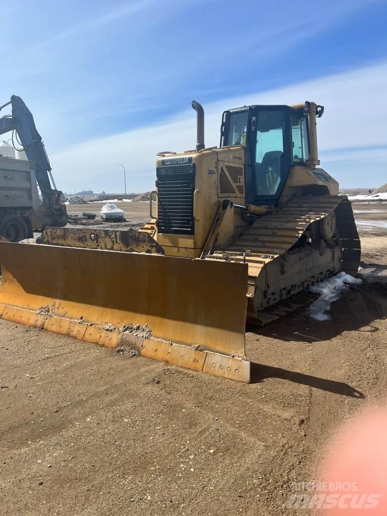 CAT D 6 N LGP Pásové dozery