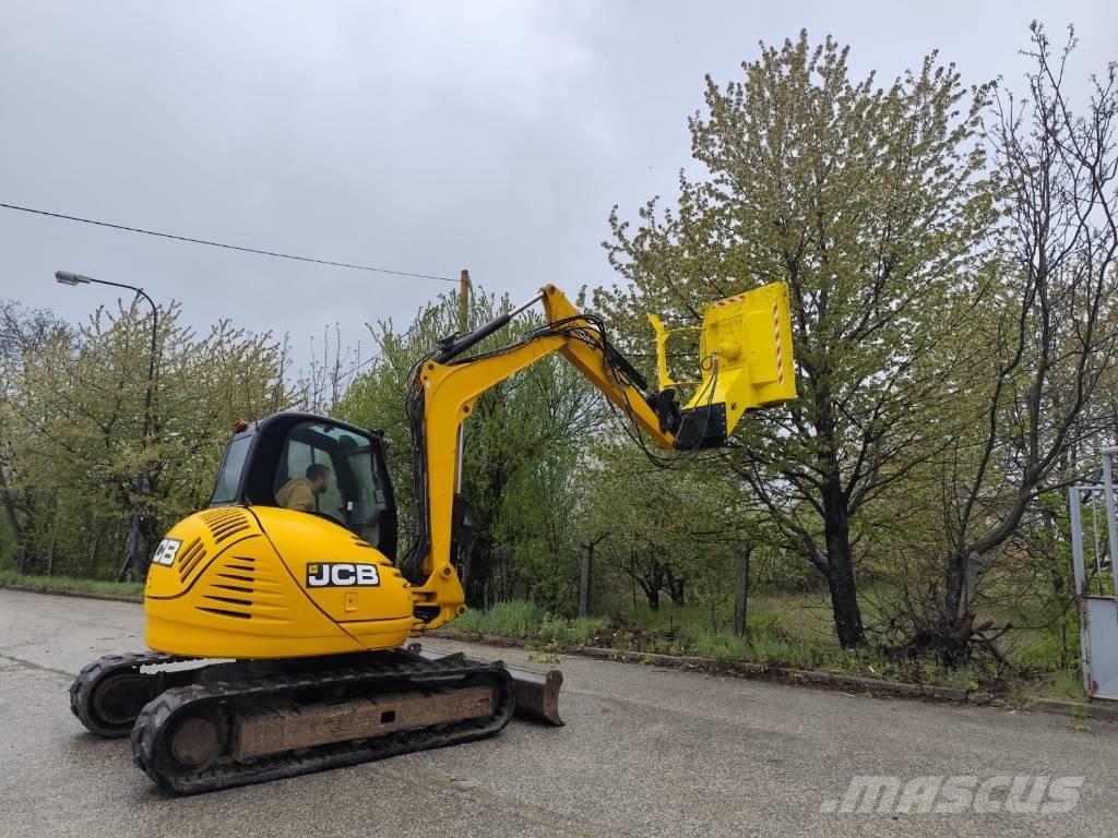 JCB 8085 Midi rýpadla 7t - 12t
