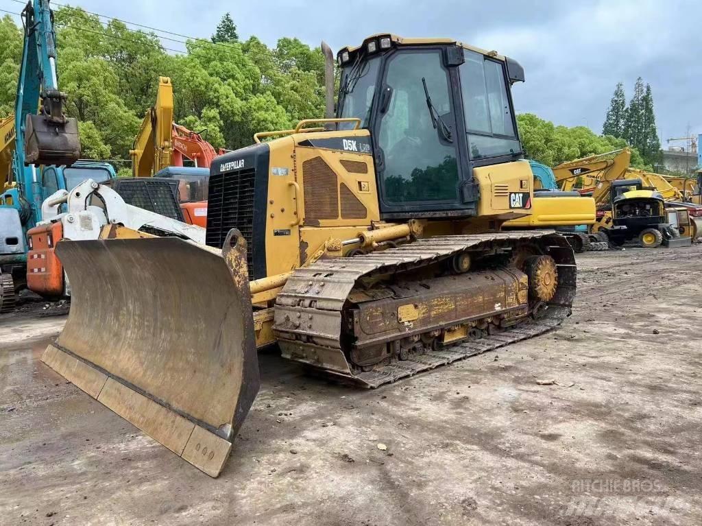 CAT D 5 K Pásové dozery