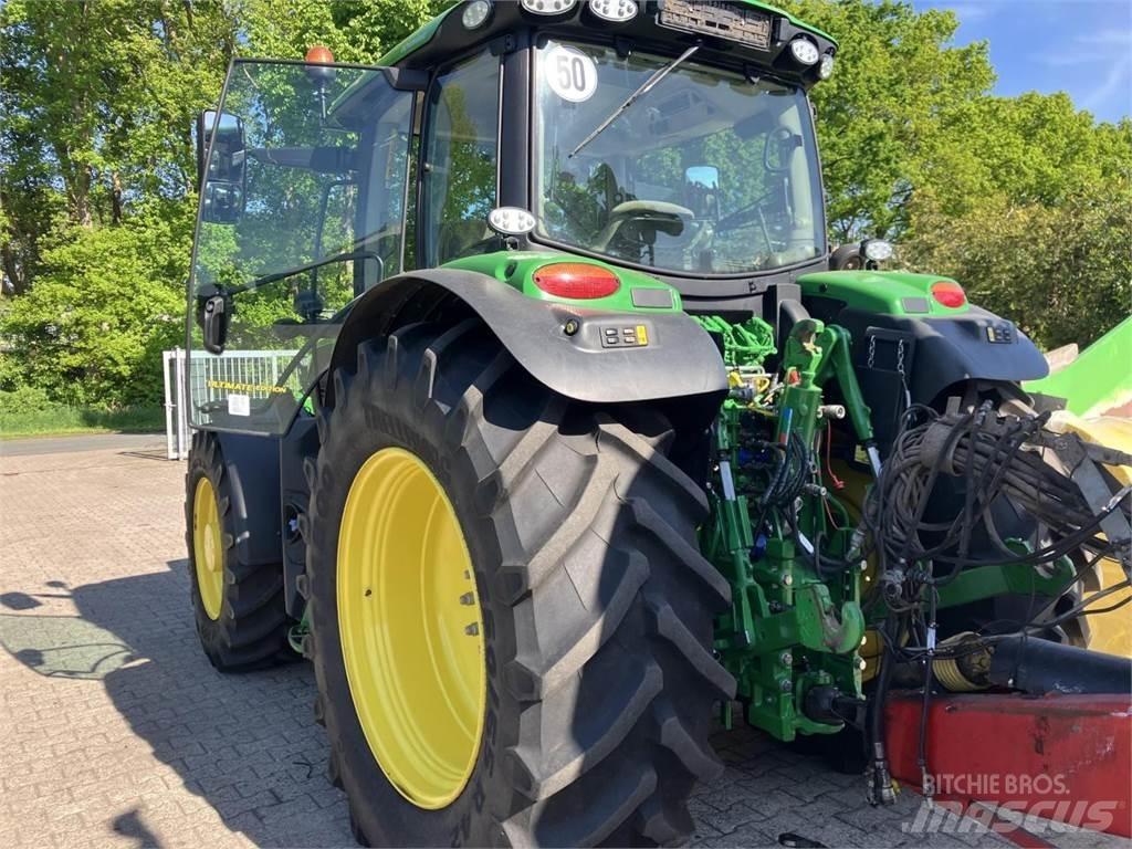 John Deere 6155R Traktory