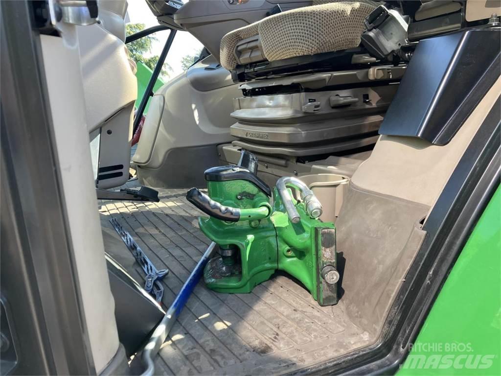 John Deere 6155R Traktory