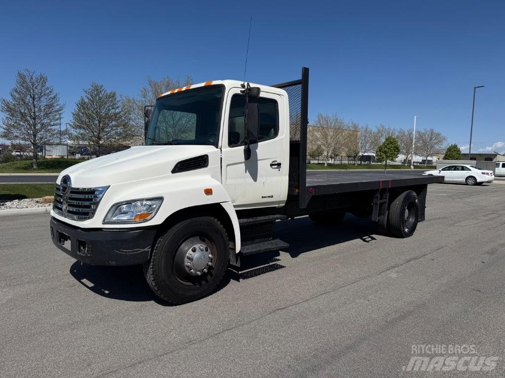 Hino 268 Valníky/Sklápěcí bočnice