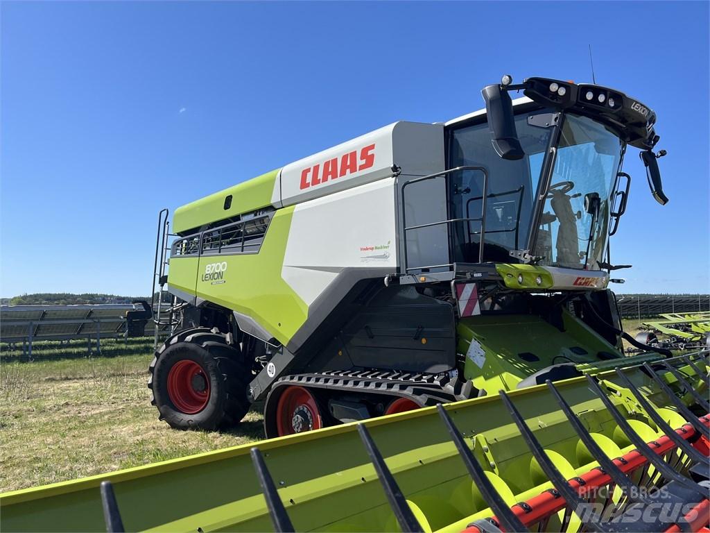 CLAAS Lexion 8700TT Sklízecí mlátičky