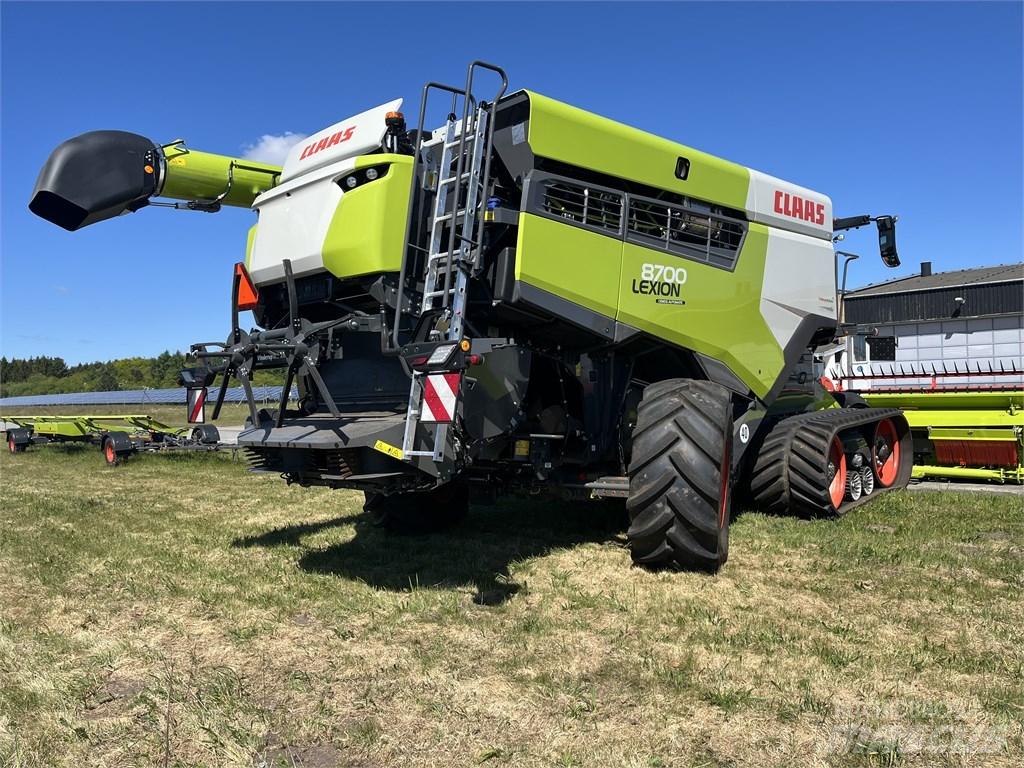 CLAAS Lexion 8700TT Sklízecí mlátičky