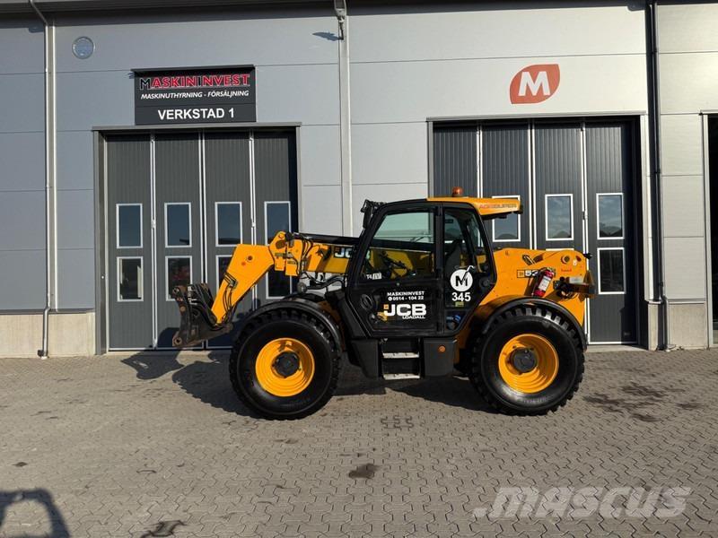JCB 535-95 40km/h Teleskopické kolové nakladače