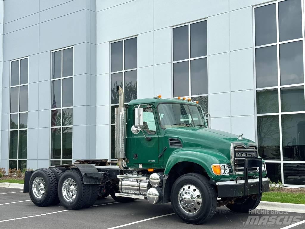Mack Granite CV713 Tahače