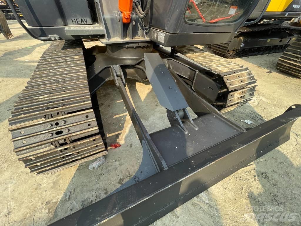 Hitachi ZX 75 Pásová rýpadla