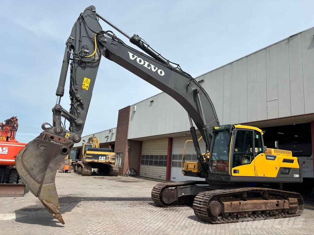 Volvo EC 300 D L Pásová rýpadla