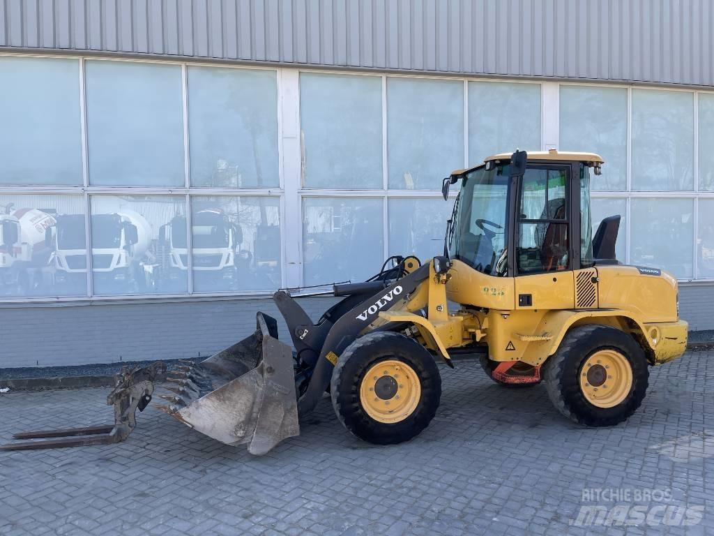 Volvo L 30 G     2018     CE Kolové nakladače