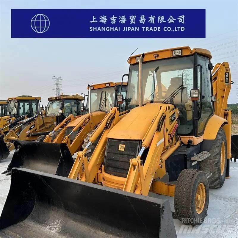 JCB 3 CX Kolové nakladače