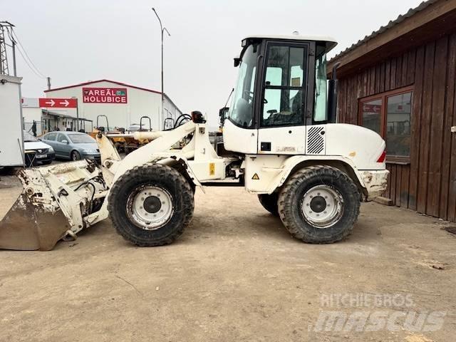 Volvo L 30 B Kolové nakladače