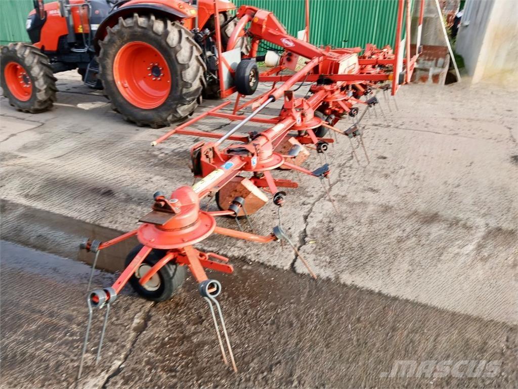 Kuhn GF8501 MH Obraceče a shrabovače sena