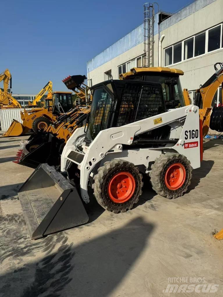 Bobcat S 160 Smykem řízené nakladače