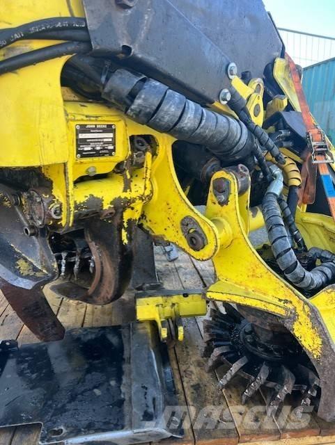 John Deere H414 Harvestory