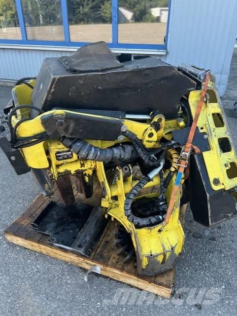 John Deere H414 Harvestory
