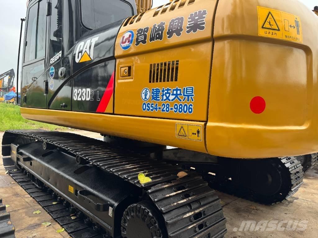 CAT 323D2 Pásová rýpadla