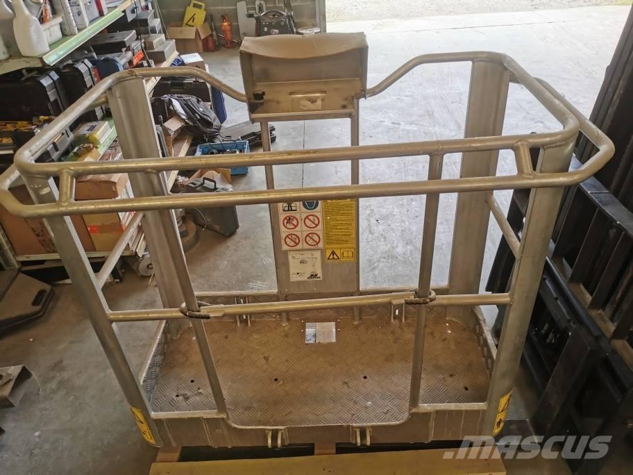 JLG X 20 J Výložníky a lžíce
