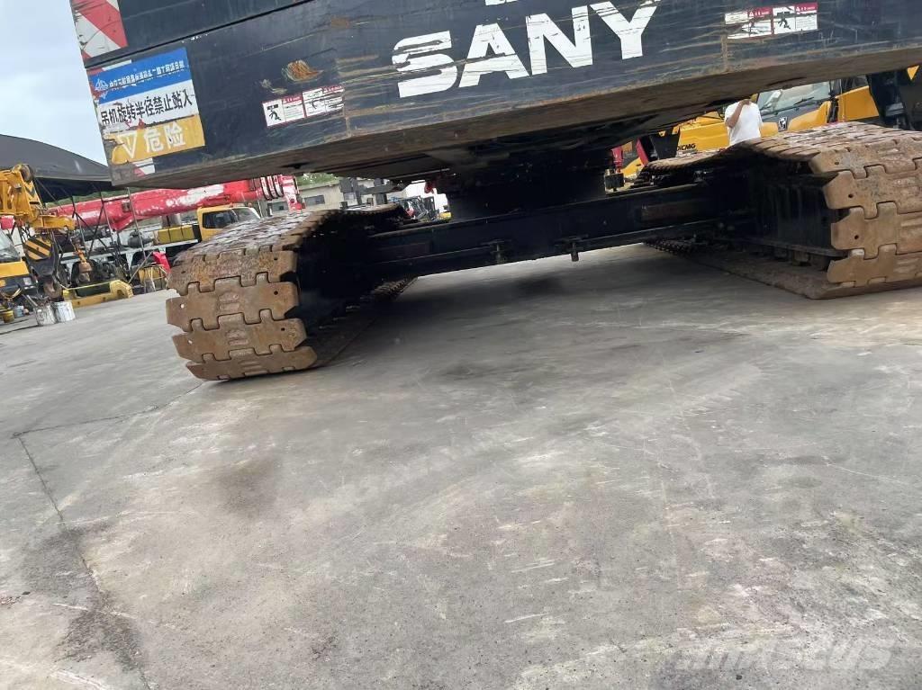 Sany SCC 600 A-6 Pásové jeřáby