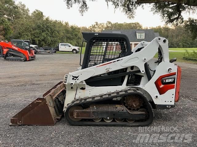 Bobcat T 590 Smykem řízené nakladače