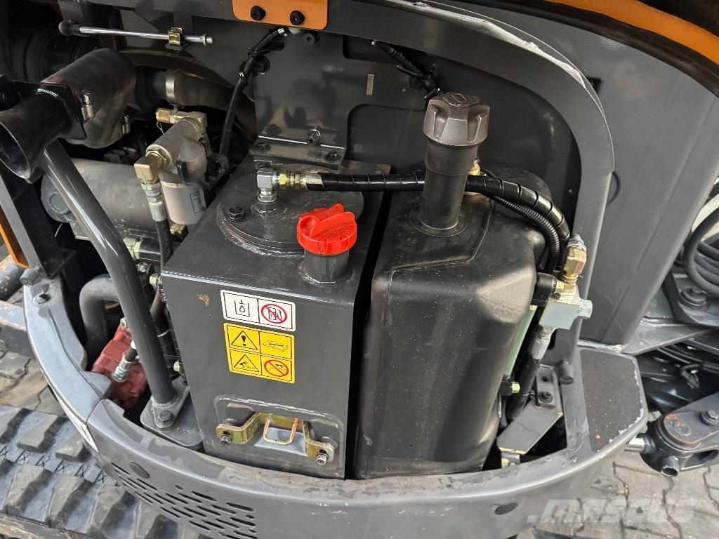 CASE CX 26 C Mini rýpadla < 7t