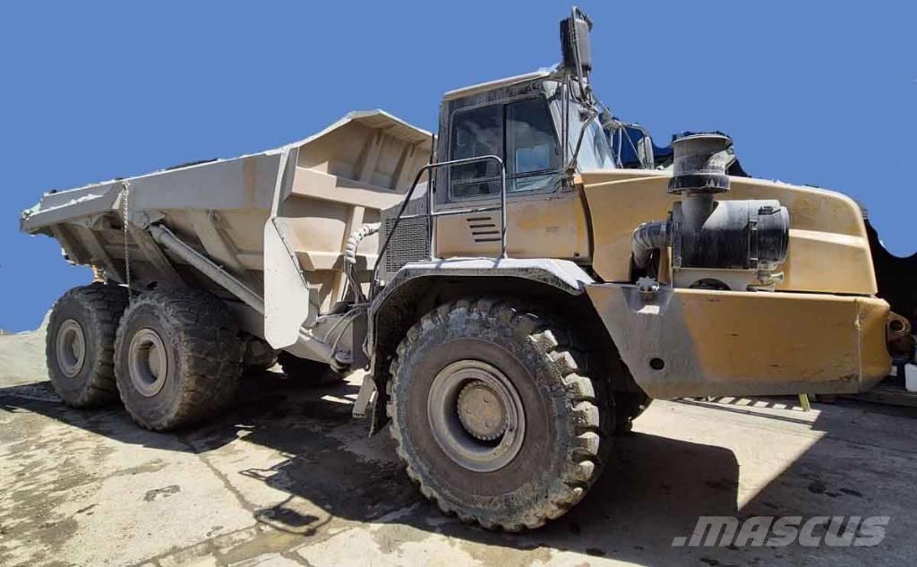 Bell B40D - 6x6 Kloubové dempry