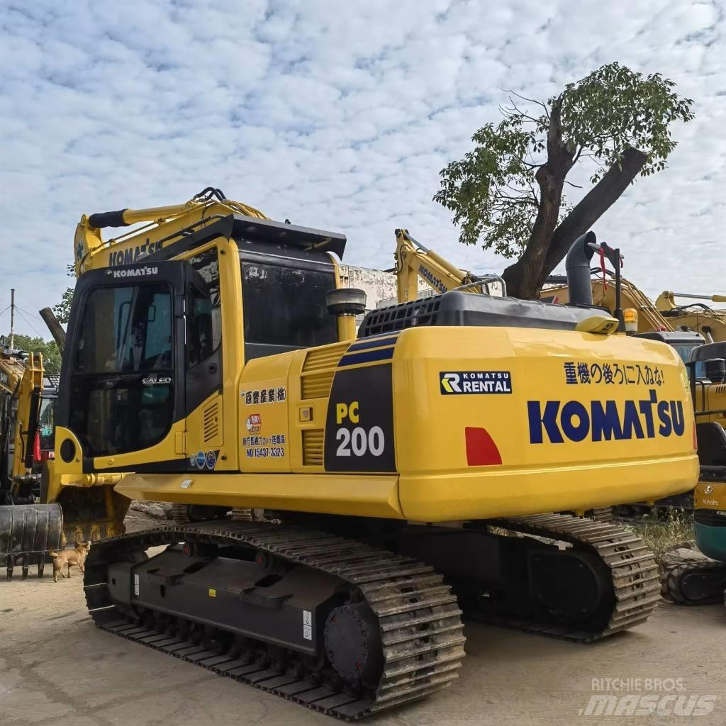 Komatsu PC 200 Pásová rýpadla