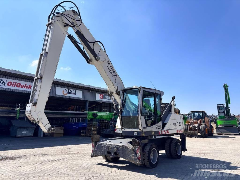 Fuchs MHL 320 Stroje pro manipulaci s odpadem