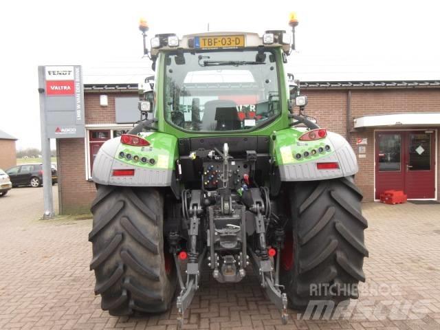 Fendt 513 s4 Traktory