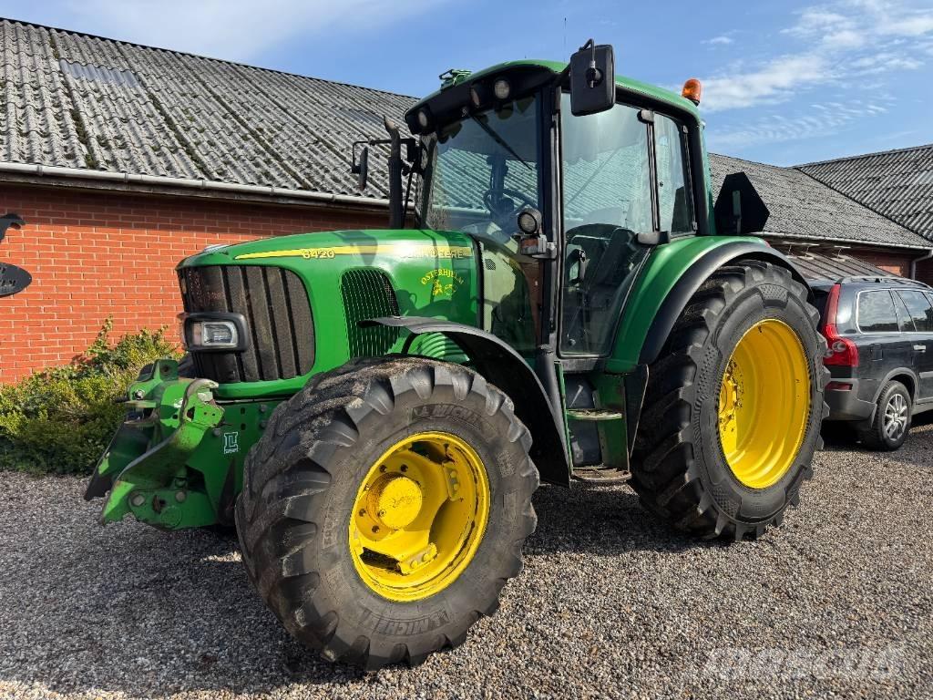 John Deere 6430 Traktory