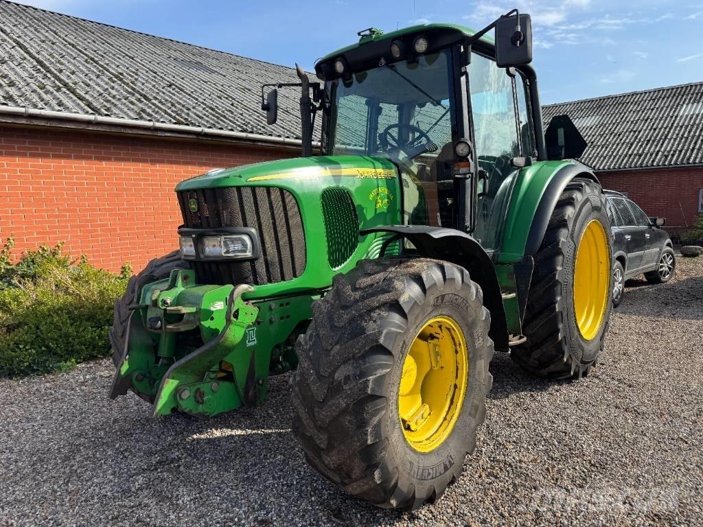 John Deere 6430 Traktory