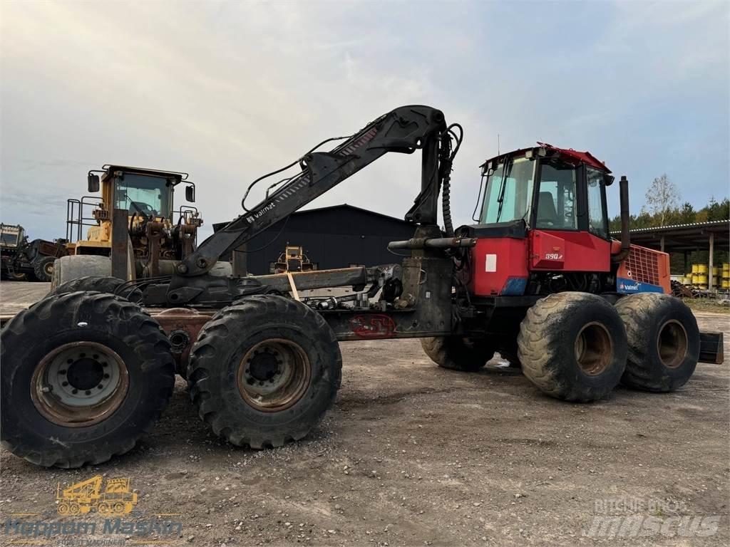 Valmet 890.2 Vyvážecí traktory