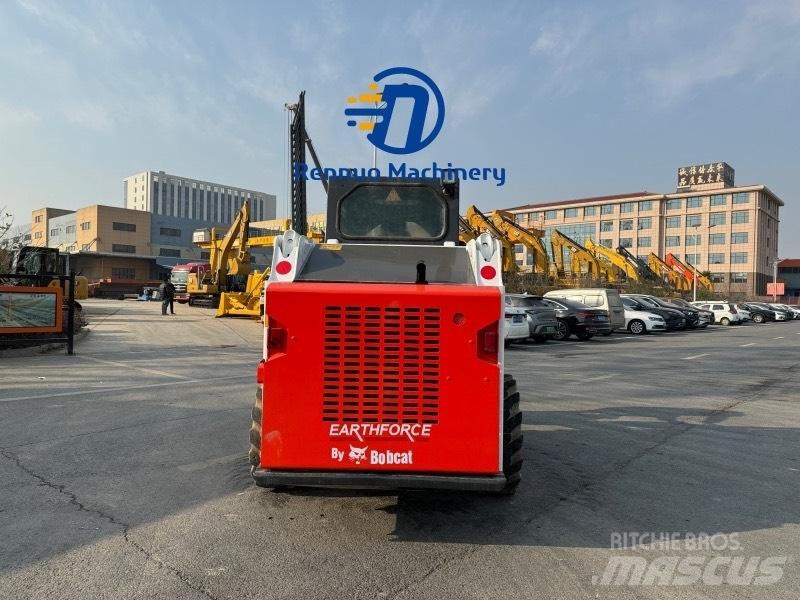 Bobcat S 130 Smykem řízené nakladače