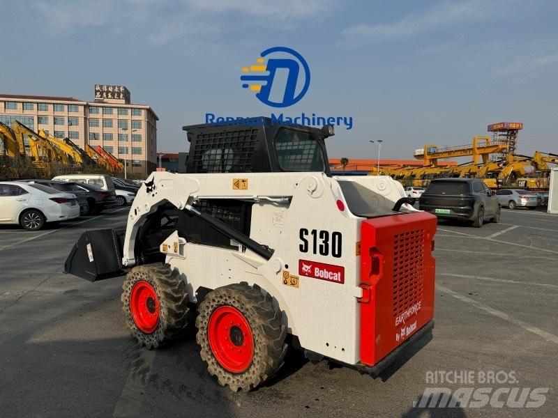 Bobcat S 130 Smykem řízené nakladače