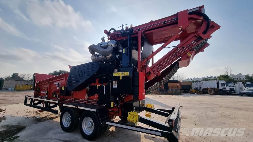 Morbark WH 2400 XP Štěpkovače