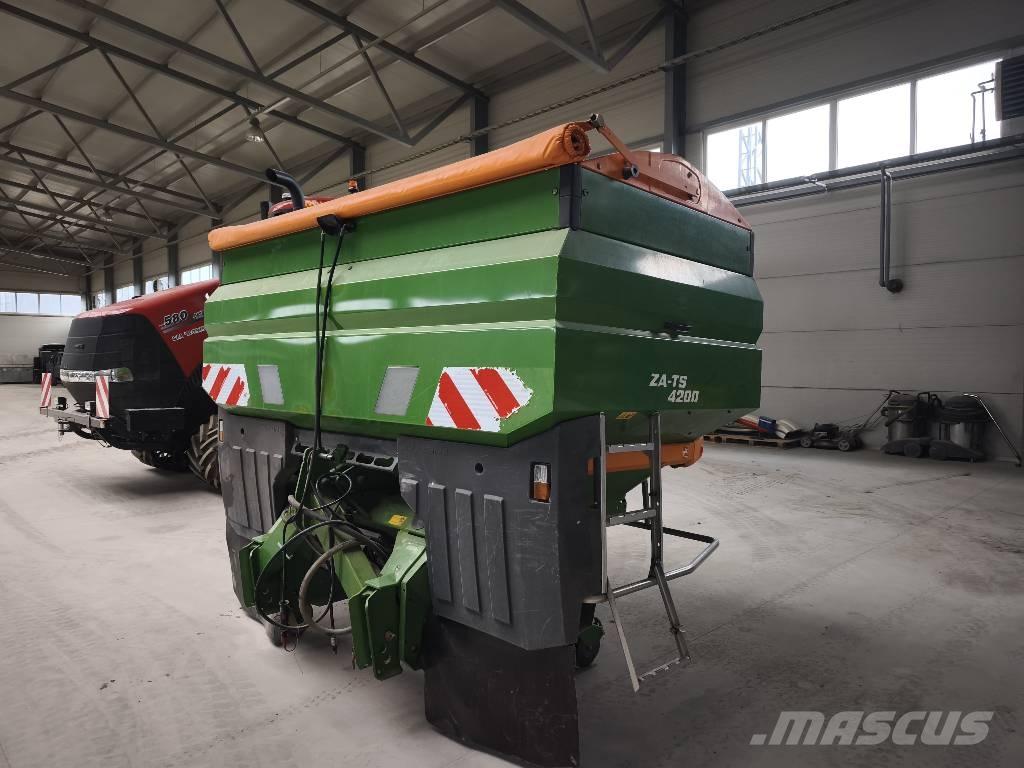 Amazone ZA-TS 4200 Rozmetadlo minerálních hnojiv