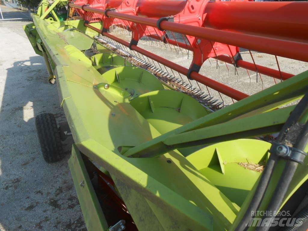 CLAAS Tucano 440 Sklízecí mlátičky
