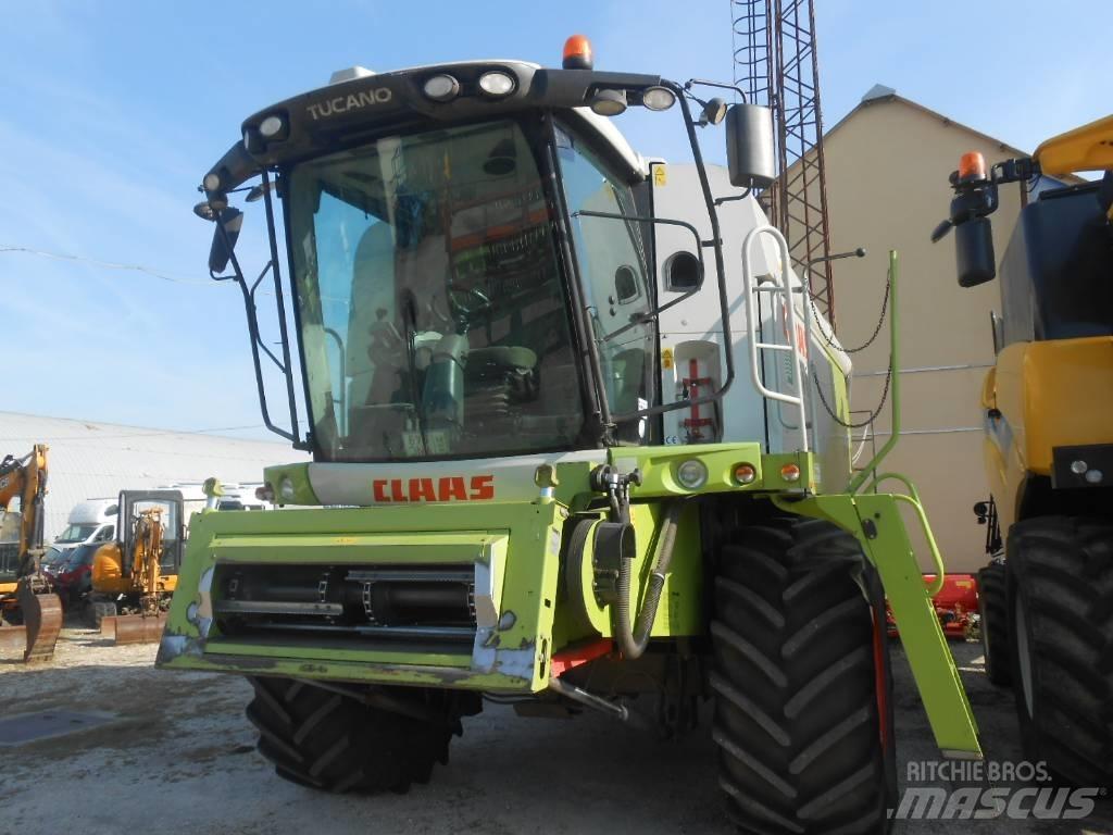 CLAAS Tucano 440 Sklízecí mlátičky