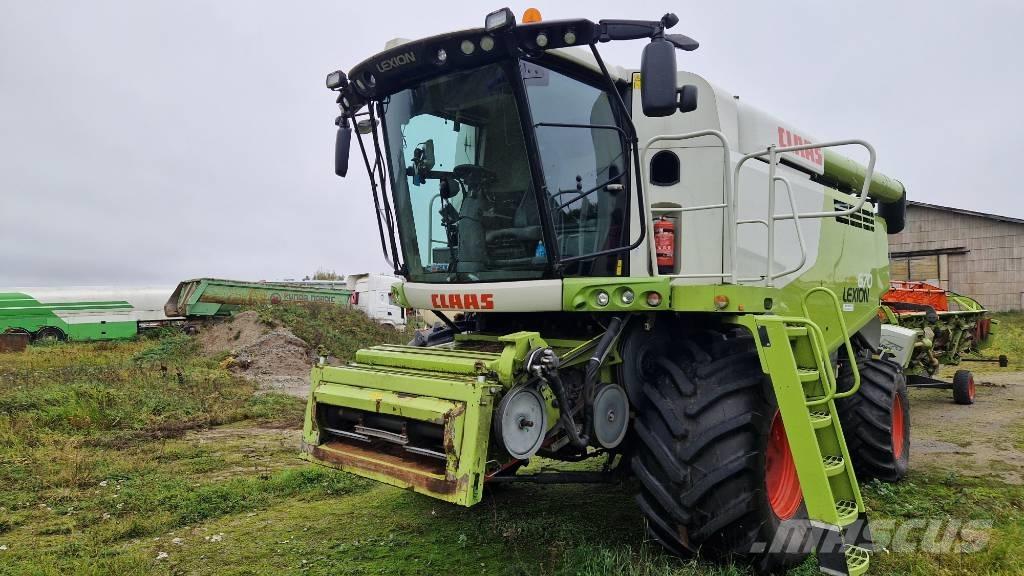 CLAAS Lexion 670 Sklízecí mlátičky