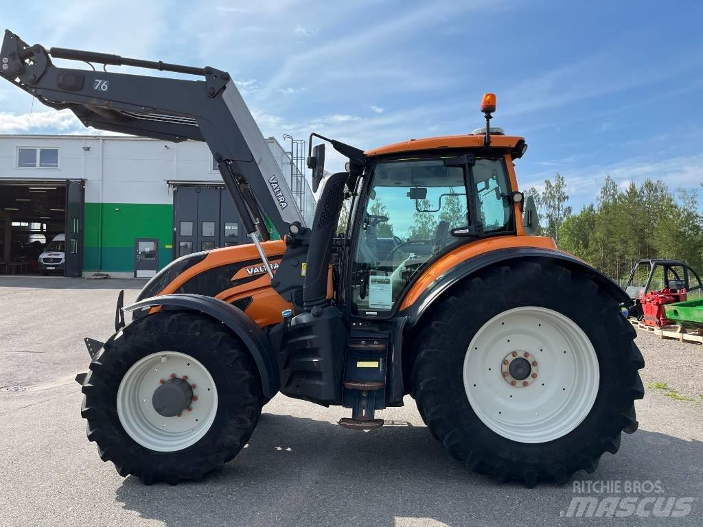 Valtra T174 E Traktory