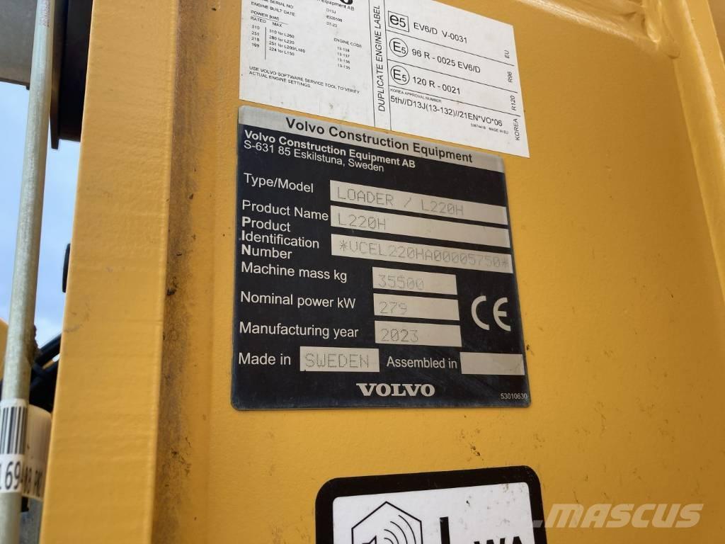 Volvo L 220 H Kolové nakladače