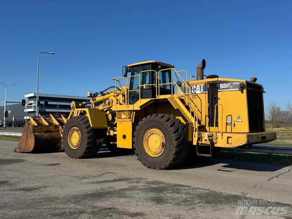 CAT 988H Kolové nakladače