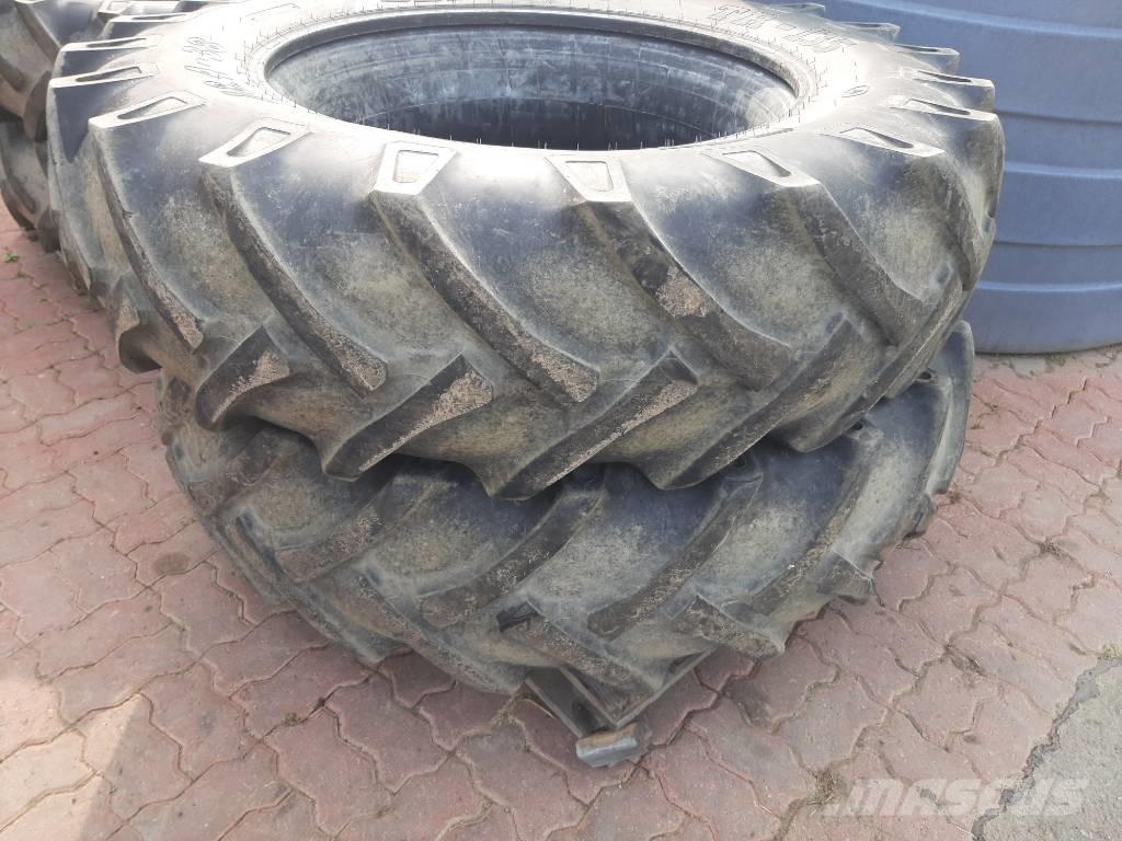 BKT 18.4-38 2 kpl Pneumatiky, kola a ráfky