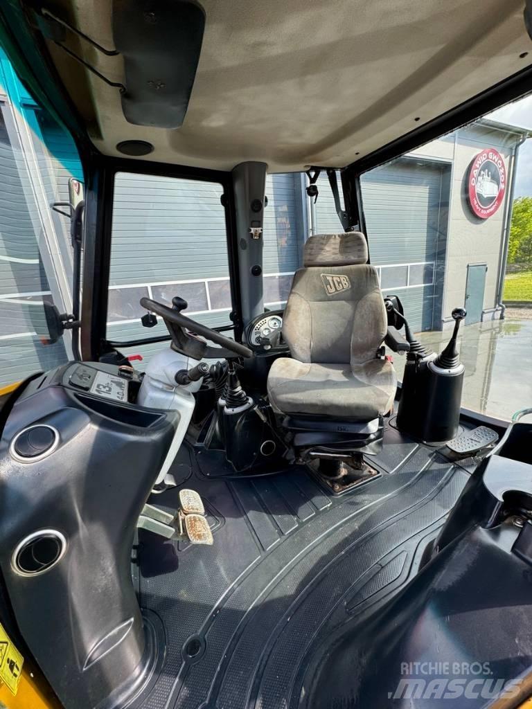 JCB 3 CX Rýpadlo-nakladače