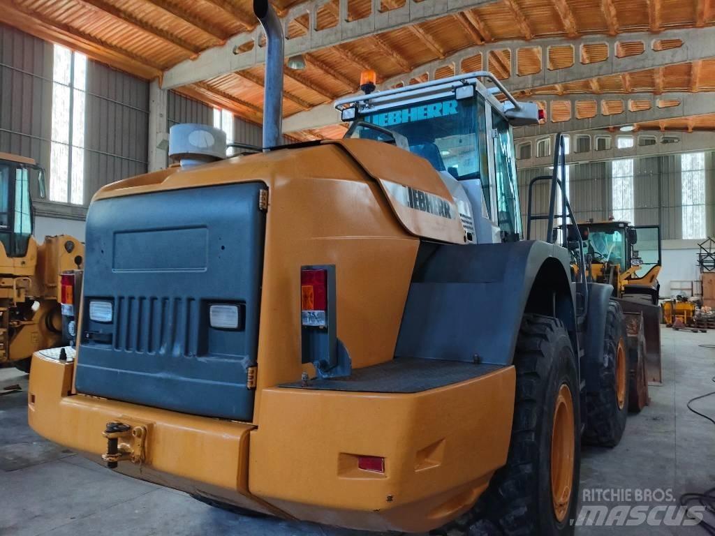 Liebherr 544 Kolové nakladače