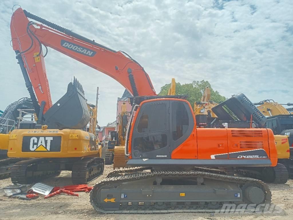 Doosan DX 225LC-9C Pásová rýpadla